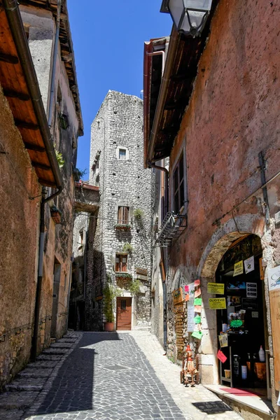 Sermoneta Italien 2021 Eine Straße Zwischen Alten Mittelalterlichen Steingebäuden Der — Stockfoto
