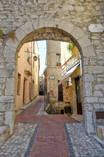 Sonnino Italia 2021 Una Calle Entre Antiguos Edificios Medievales Piedra —  Fotos de Stock