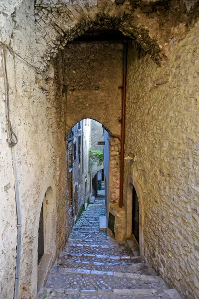Sonnino Italien 2021 Eine Straße Zwischen Alten Mittelalterlichen Steingebäuden Einer — Stockfoto