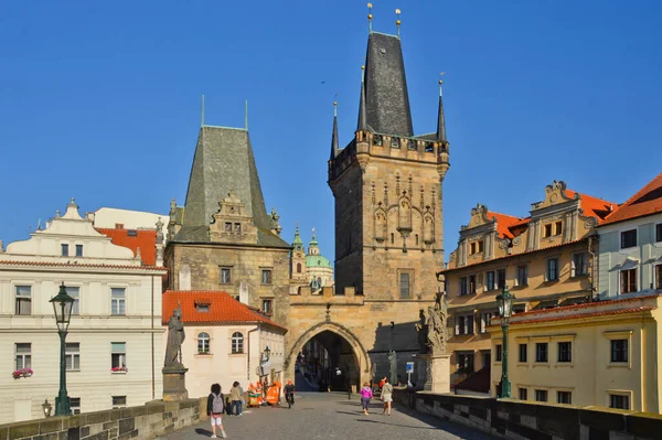 Prag Çek Cumhuriyeti 2015 Tarihi Charles Köprüsü Nde Bir Kule — Stok fotoğraf