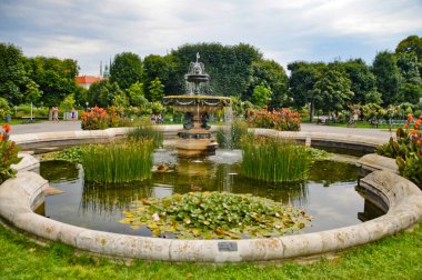 Wien, Avusturya, 08 / 01 / 2015. Şehir parkında bir çeşme.