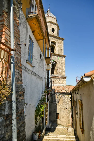 San Fele Itálie Června2021 Úzká Ulice Mezi Starými Domy Středověké — Stock fotografie