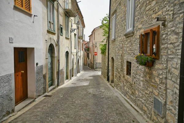 Невелика Вулиця Між Старими Будинками Агно Середньовічного Села Горах Моліса — стокове фото