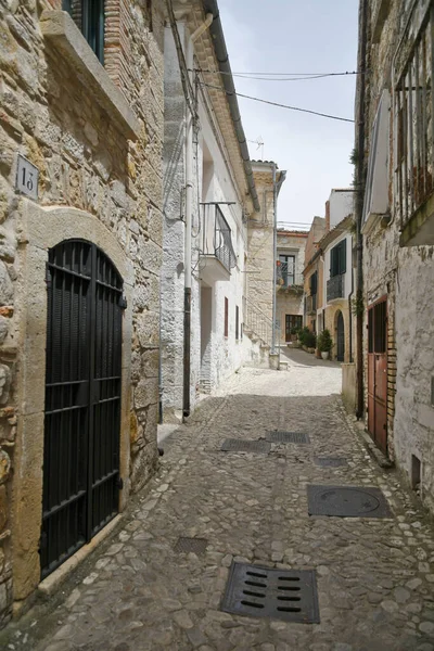 Bovino Itália 2021 Uma Rua Estreita Entre Casas Antigas Uma — Fotografia de Stock