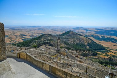 İtalya 'nın ortaçağ Sant' Agata di Puglia köyü..