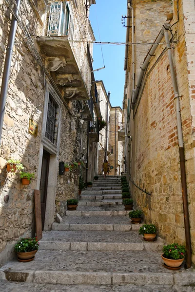 Sant Agata Puglia Itálie07 2021 Úzká Ulice Mezi Starými Domy — Stock fotografie