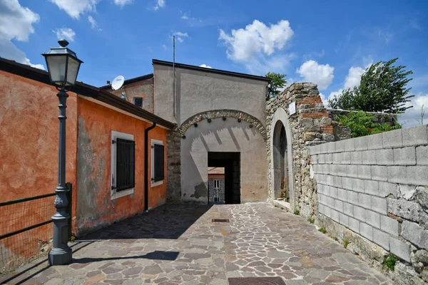 Una Strada Tra Vecchie Case Vallata Borgo Medievale Campania — Foto Stock