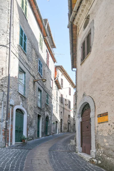 2021年7月24日 意大利Maenza 拉齐奥拉齐奥地区一座中世纪城镇历史中心的一条街道 — 图库照片