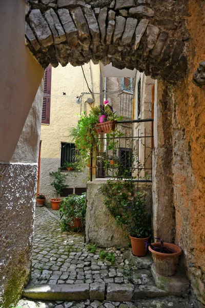 2021年7月24日 意大利Maenza 拉齐奥拉齐奥地区一座中世纪城镇历史中心的一条街道 — 图库照片