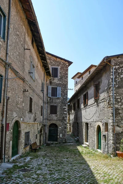 カルパイント イタリア 2021年7月24日 ラツィオ地域の中世の町の歴史的中心部の通り — ストック写真