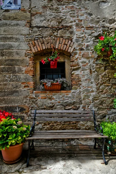 Lavička Ulici Historického Centra San Giovanni Fiore Středověké Město Provincii — Stock fotografie