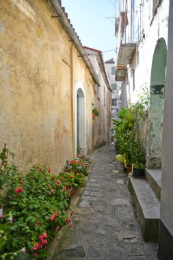 Rivello 'nun tarihi merkezinde bir cadde, İtalya' nın Basilicata bölgesinde bir ortaçağ kasabası..