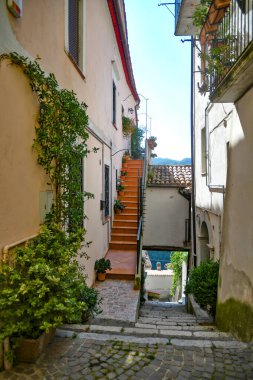 Rivello 'nun tarihi merkezinde bir cadde, İtalya' nın Basilicata bölgesinde bir ortaçağ kasabası..