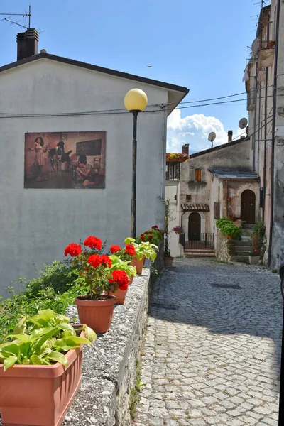 Uma Rua Estreita Civitella Alfedena Uma Cidade Montanhosa Região Abruzzo — Fotografia de Stock