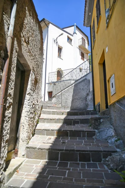 Une Rue Étroite Entre Les Vieilles Maisons Castelluccio Superiore Une — Photo