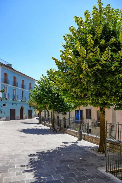 Een Smalle Straat Tussen Oude Huizen Van Castelluccio Superiore Een — Stockfoto