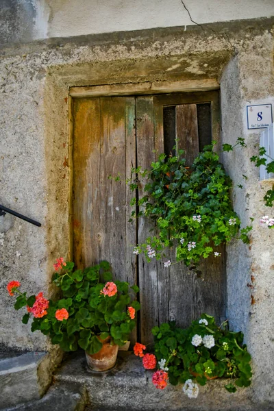 Castelluccio Superiore Itália 2021 Porta Entrada Para Uma Casa Característica — Fotografia de Stock