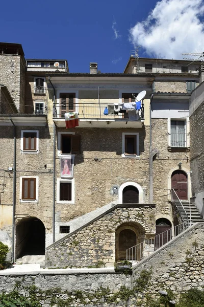ラツィオ地域 イタリアの中世の町 ドナート ヴァル コミノの古い家のファサード — ストック写真