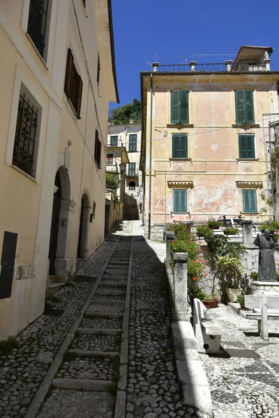 Eine Straße Einer Mittelalterlichen Stadt Von San Donato Val Comino — Stockfoto