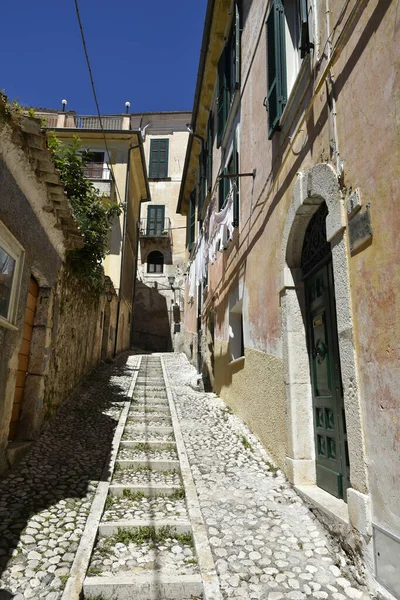 Eine Straße Einer Mittelalterlichen Stadt Von San Donato Val Comino — Stockfoto