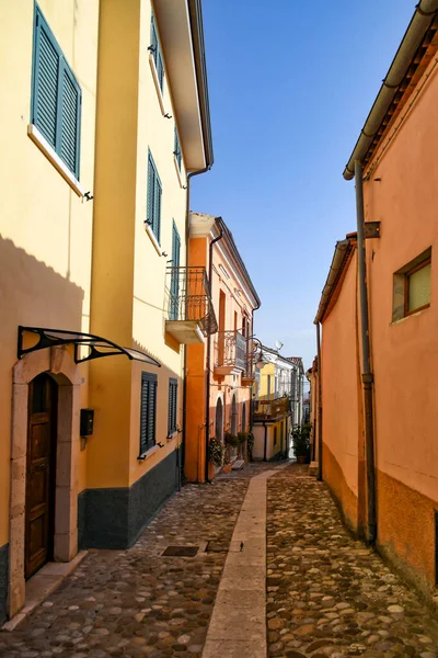 ラチェドニアの狭い通り イタリアのアヴェリーノ県の旧市街 — ストック写真