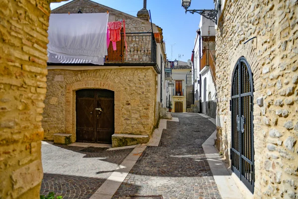 Uma Rua Estreita Ascoli Satriano Uma Cidade Velha Província Foggia — Fotografia de Stock