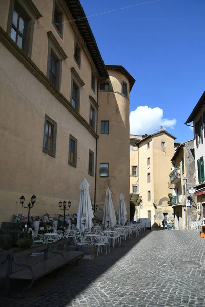 Uma Rua Estreita Nemi Uma Cidade Medieval Com Vista Para — Fotografia de Stock