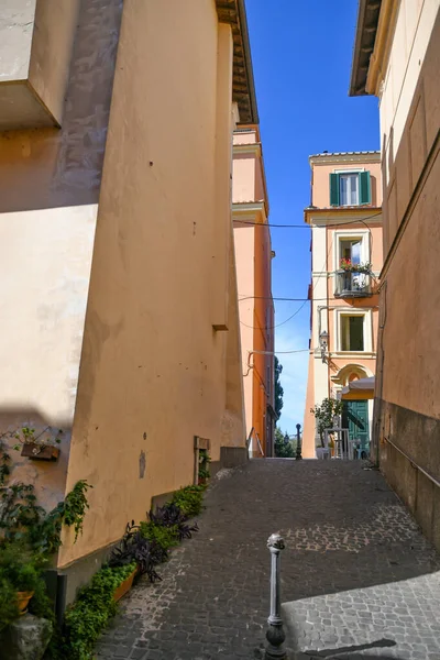 Narrow Street Castelgandolfo Medieval Town Overlooking Lake Province Rome Italy — Stock Photo, Image