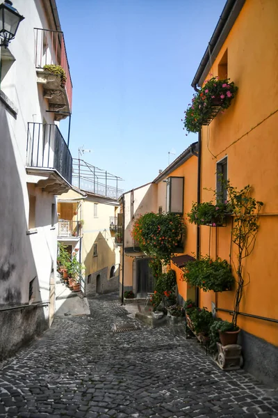 Longano Dar Bir Sokak Talya Nın Molise Bölgesinde Bir Ortaçağ — Stok fotoğraf