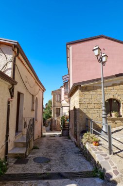 Chianche 'nin eski evleri arasında dar bir sokak. İtalya 'nın Avellino eyaletine bağlı bir köy..