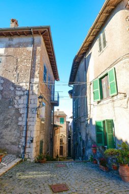 Capranica Prenestina 'da dar bir sokak, İtalya' nın Roma eyaletinde küçük bir kasaba..