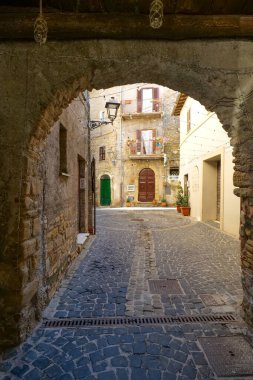 San Vito Romano 'da dar bir sokak, İtalya' nın Roma eyaletinde küçük bir kasaba..