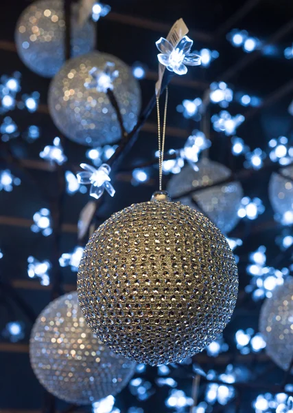 Karácsonyfa labda dekoráció sparkle — Stock Fotó