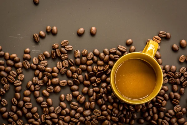 Coffee on grunge dark background — Stock Photo, Image