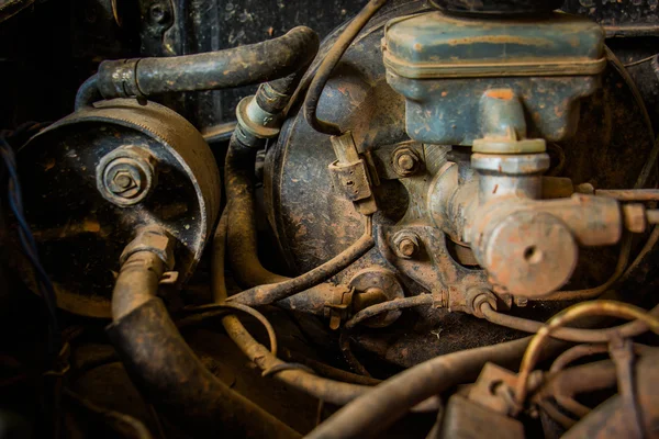 Rusty viejo motor — Foto de Stock