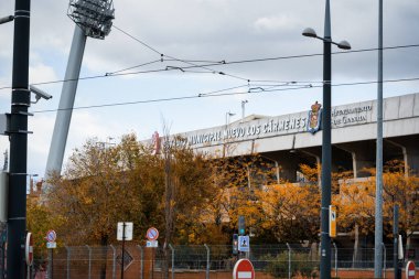 Granada, Andalusia, İspanya 'ya. 5 Aralık 2020 'de. Bulutlu bir günde Granada Club de Futbol 'un Nuevo los Carmenes stadyumu