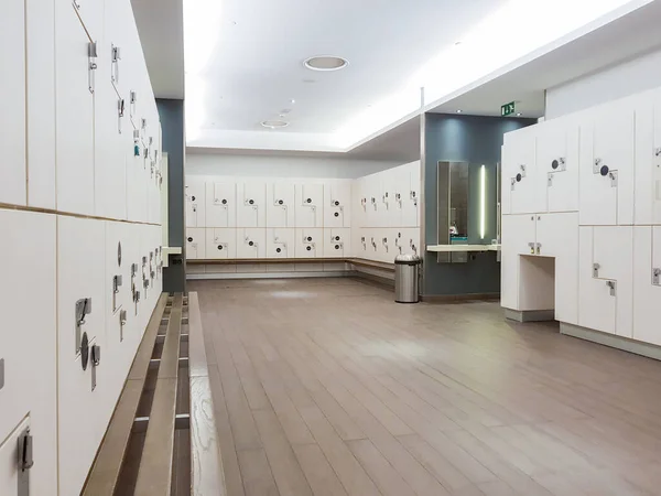 Lockers in the locker room of a gym without people. — Stock Photo, Image