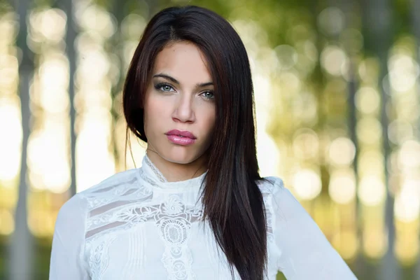 Young woman with green eyes wearing casual clothes — Stock Photo, Image