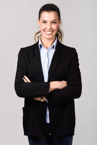 Una mujer de negocios sonriente. Captura de estudio — Foto de Stock