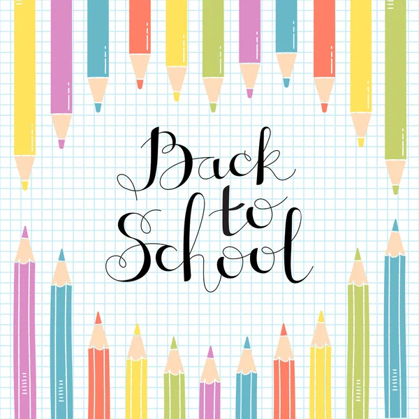Kolorowe kredki na arkusz notebook z odręcznie wpisane powrót do szkoły. — Wektor stockowy