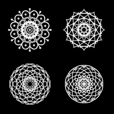 Süsleme yuvarlak mandala kümesiyle