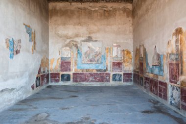 Castellammare di Stabia - 26 Ağustos 2020: Ariadne ve Bacchus 'tan Fresco ile Stabiae' deki Villa Arianna 'nın triklinyumu.
