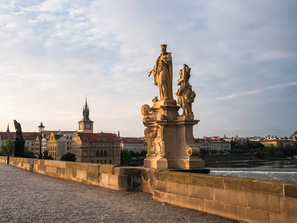 Statuia Sfântului Francisc Borgia Podul Charles Praga Republica Cehă Realizată — Fotografie, imagine de stoc