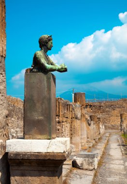 Statue of Diana with columns in Pompeii clipart