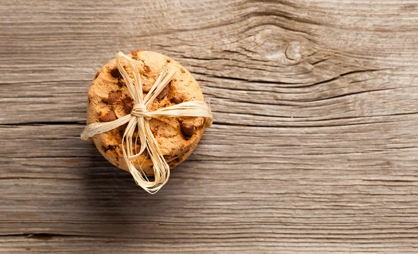 Vánoční cookies na dřevěném pozadí — Stock fotografie