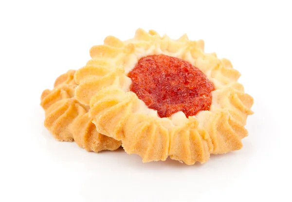 Soubory cookie s jam closeup izolovaných na bílém — Stock fotografie
