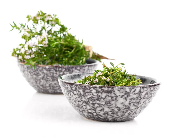 Thyme in bowl isolated on white background. — Stock Photo, Image