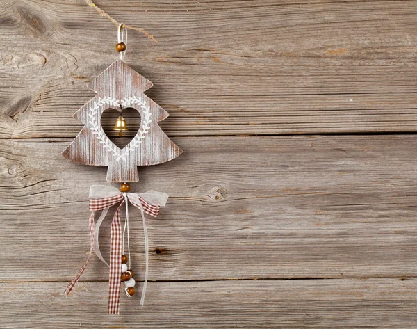 Decoração de Natal em fundo de madeira, com espaço livre para você — Fotografia de Stock