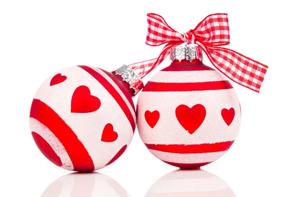 Bauble rosso di Natale, isolato su bianco — Foto Stock