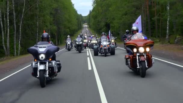 Her Yıl Farklı Motosiklet Kulüplerinden Büyük Bir Rus Motosiklet Sürücüsü — Stok video